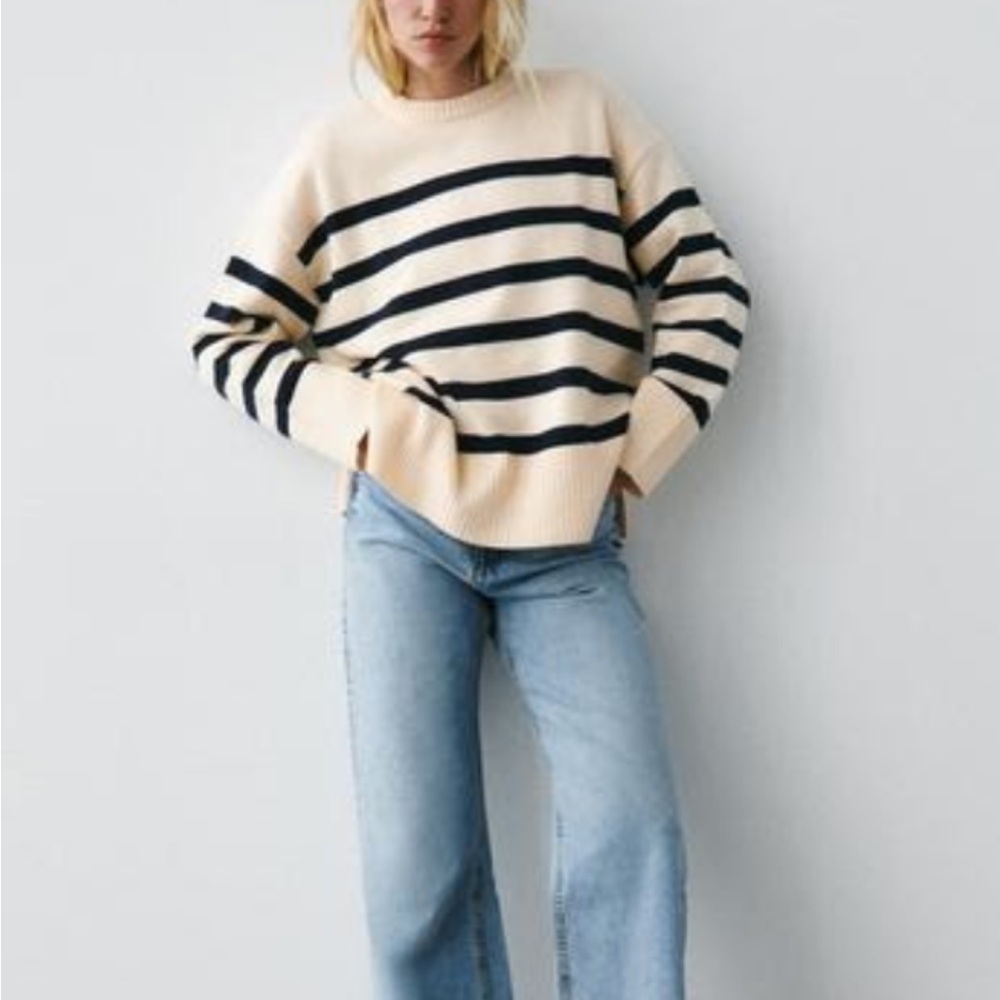 Cream + Navy Zara Sweater - Small